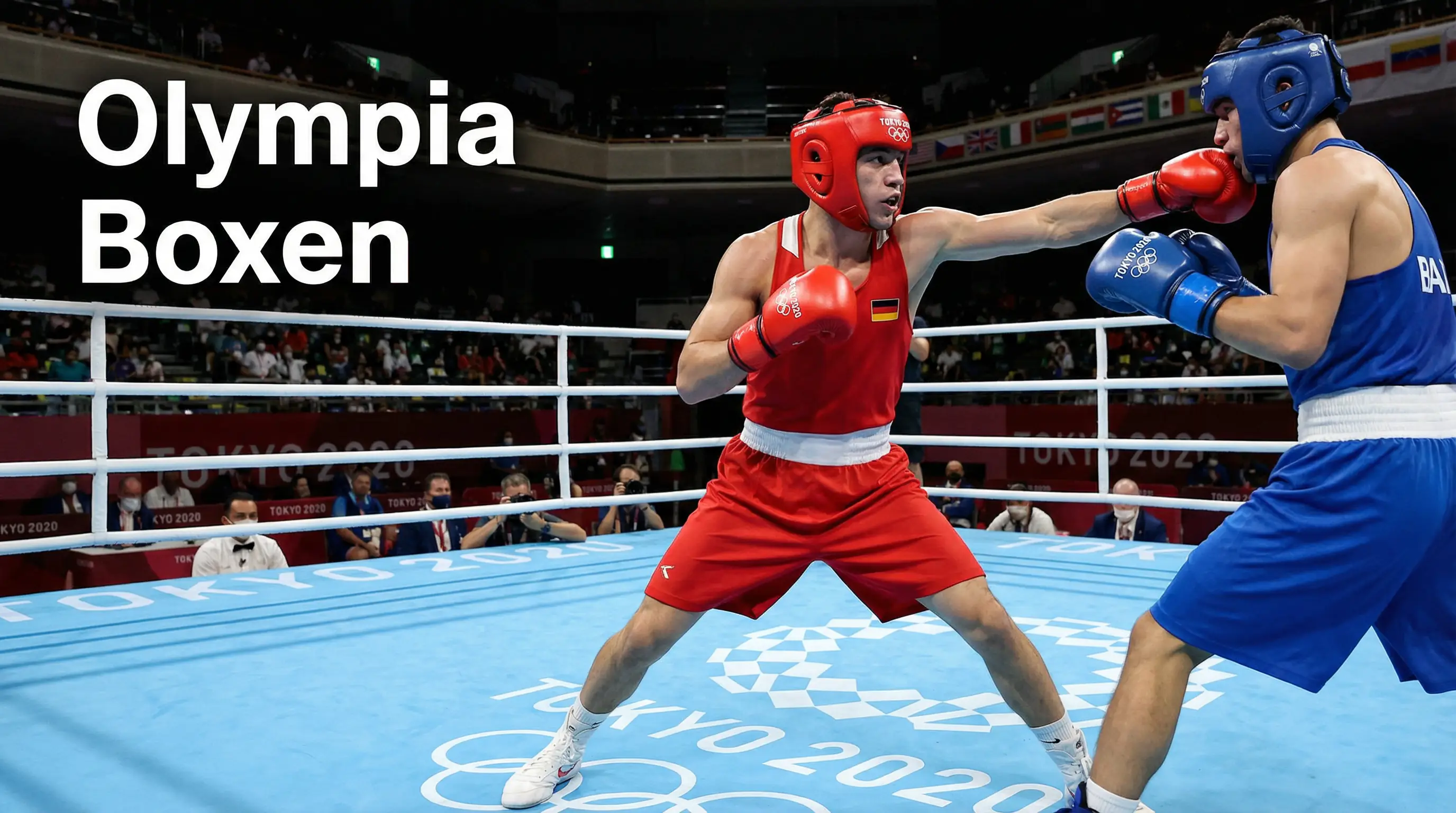 Amateurboxer mit Kopfschutz und rotem Trikot im olympischen Ring